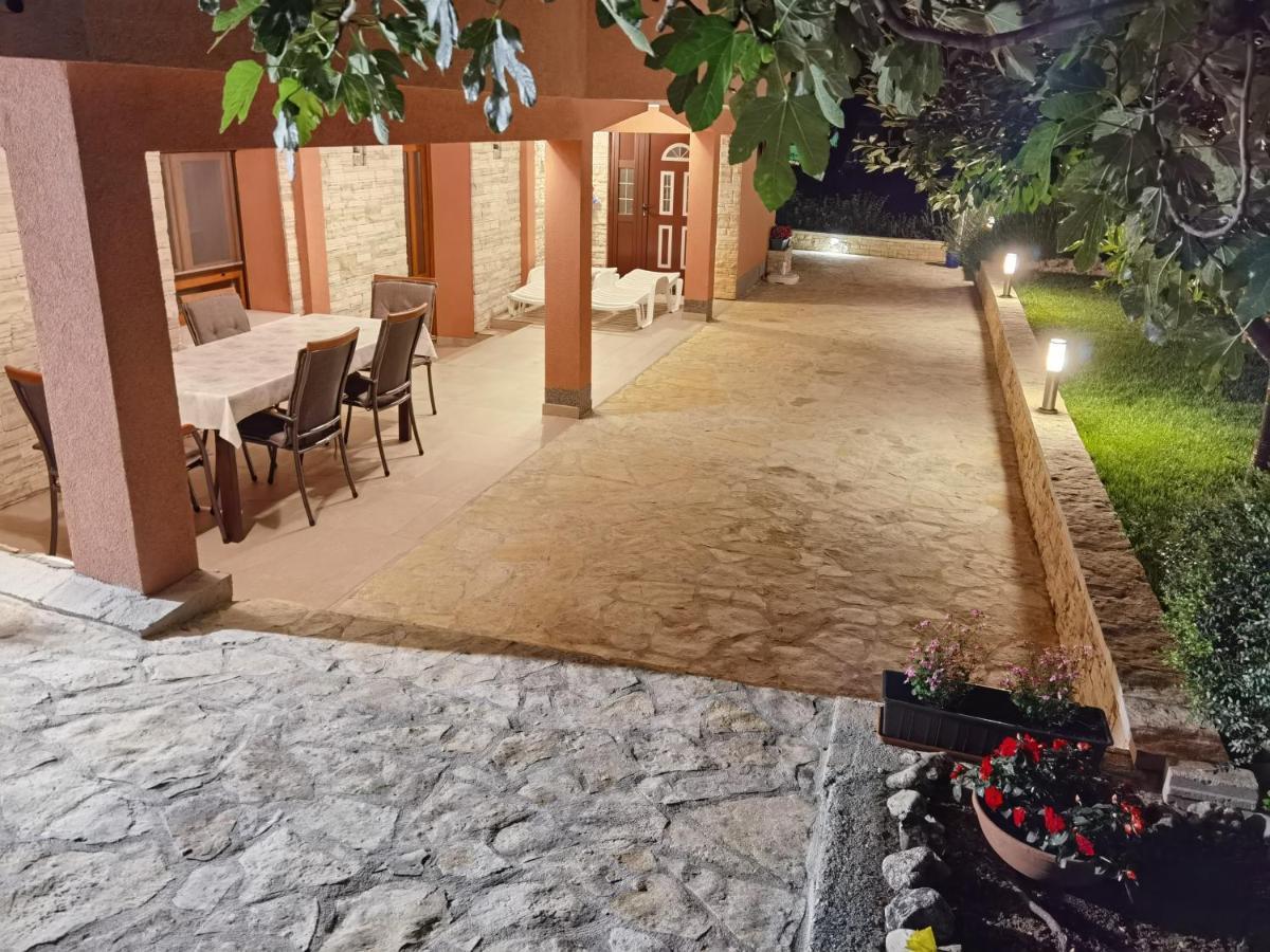 Apartman Bura Apartment Posedarje Exterior photo